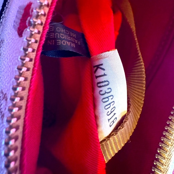 Dooney & Bourke Gretta Novelty Kiley Hobo Bag ❤️ 🧁🐝 ⭐️ DB Logo Shoulder Bag RARE - Picture 13 of 14